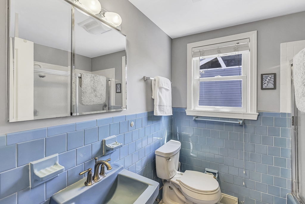 Wayland, Massachusetts, 01778, United States, 3 Bedrooms Bedrooms, ,2 BathroomsBathrooms,Residential,For Sale,1847393