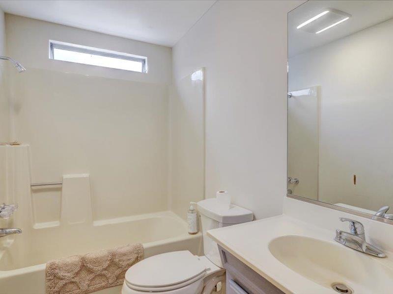 Grass Valley, California, 95949, United States, 3 Bedrooms Bedrooms, ,2 BathroomsBathrooms,Residential,For Sale,1982104