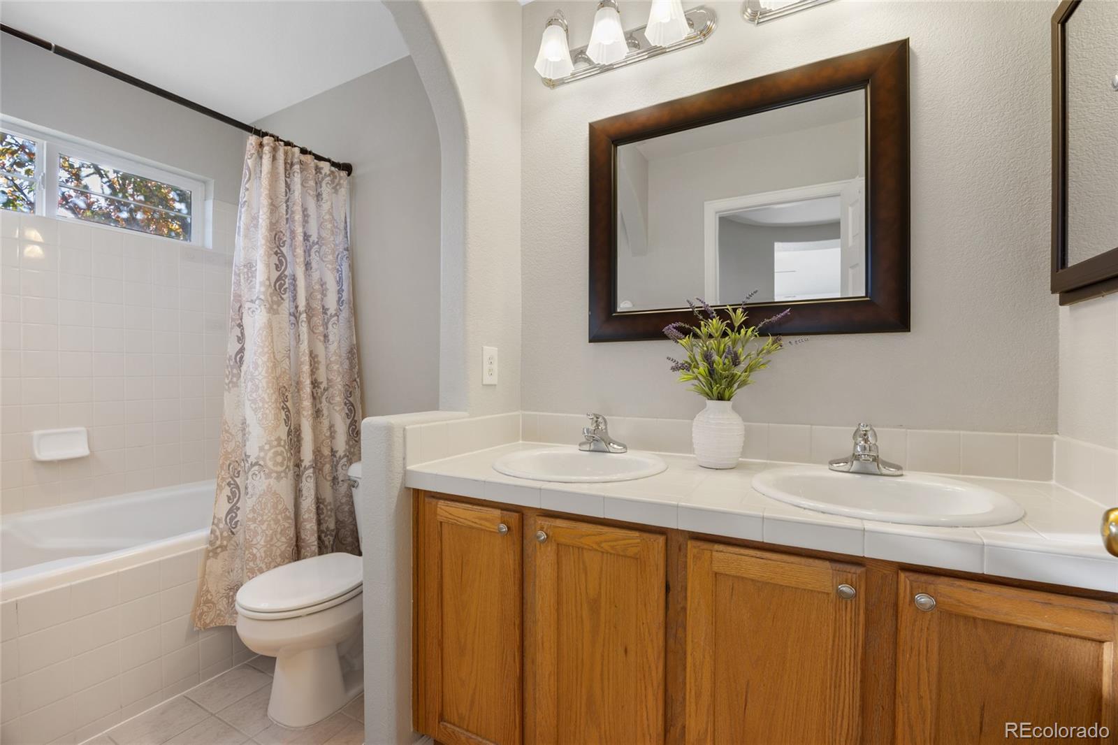 Highlands Ranch, Colorado, 80126, United States, 3 Bedrooms Bedrooms, ,3 BathroomsBathrooms,Residential,For Sale,1991923