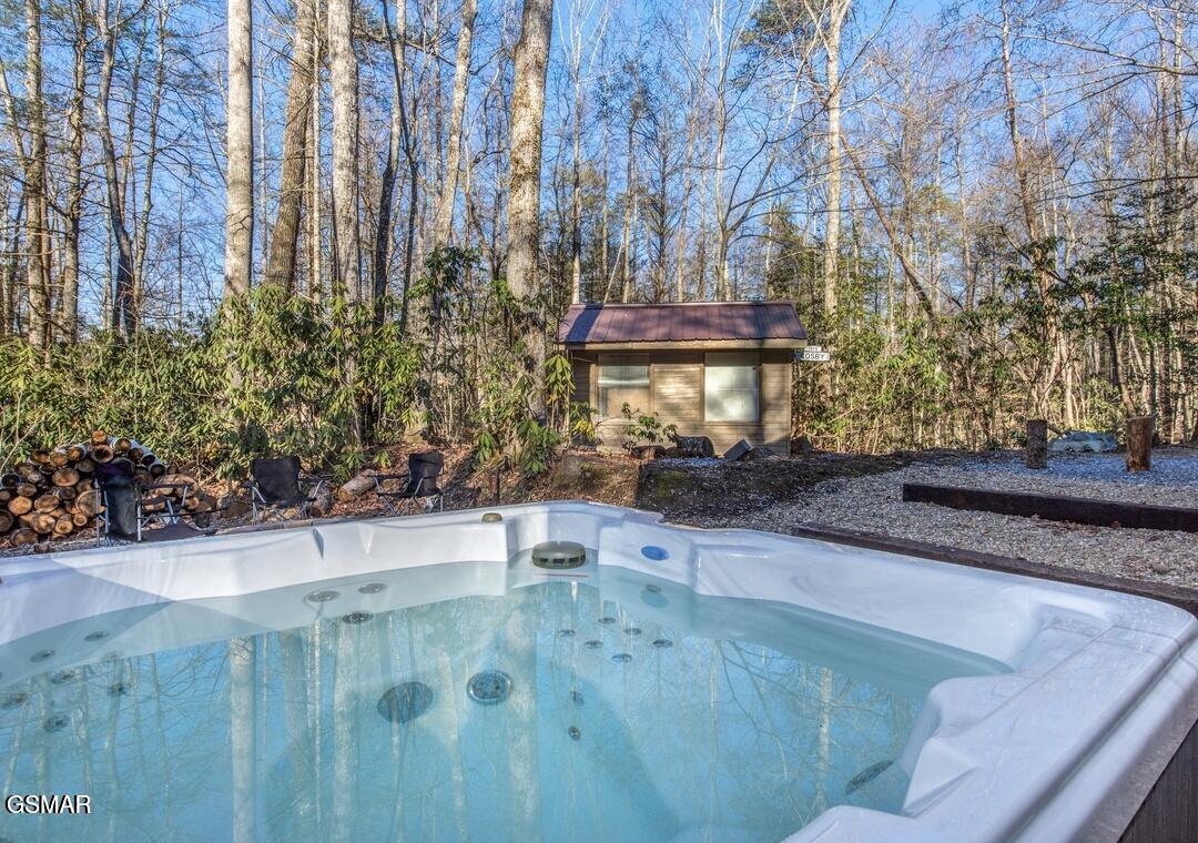 Cosby, Tennessee, 37722, United States, 3 Bedrooms Bedrooms, ,4 BathroomsBathrooms,Residential,For Sale,2036107