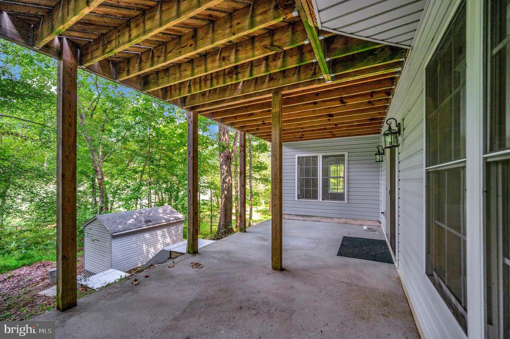 Locust Grove, Virginia, 22508, United States, 4 Bedrooms Bedrooms, ,3 BathroomsBathrooms,Residential,For Sale,1976056