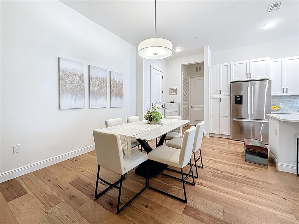 St Petersburg, Florida, 33701, United States, 2 Bedrooms Bedrooms, ,2 BathroomsBathrooms,Residential,For Sale,1889931