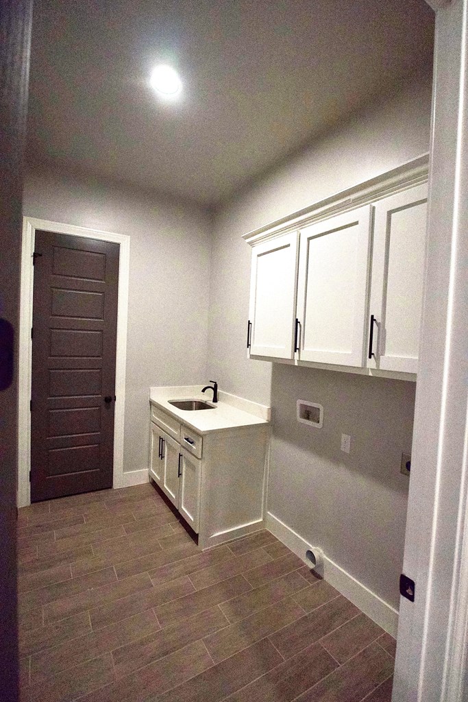 Midland, Texas, 79706, United States, 4 Bedrooms Bedrooms, ,3 BathroomsBathrooms,Residential,For Sale,1983876