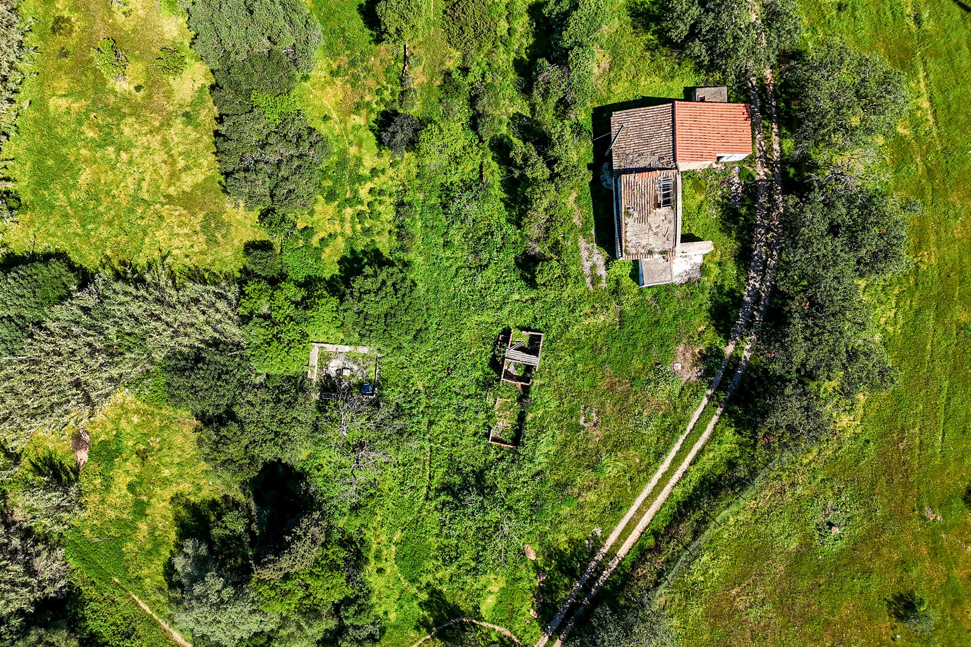  Terreno com ruina for Sale - 物件實景
