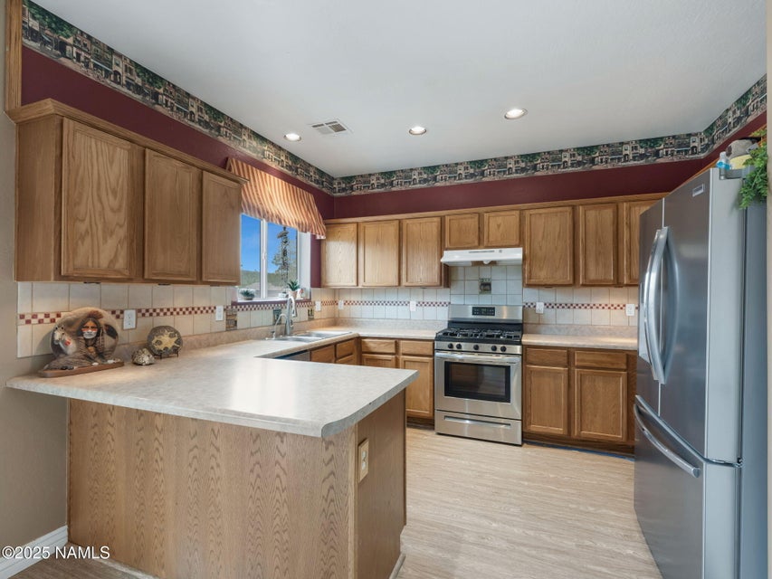 Bellemont, Arizona, 86015, United States, 3 Bedrooms Bedrooms, ,2 BathroomsBathrooms,Residential,For Sale,1924120