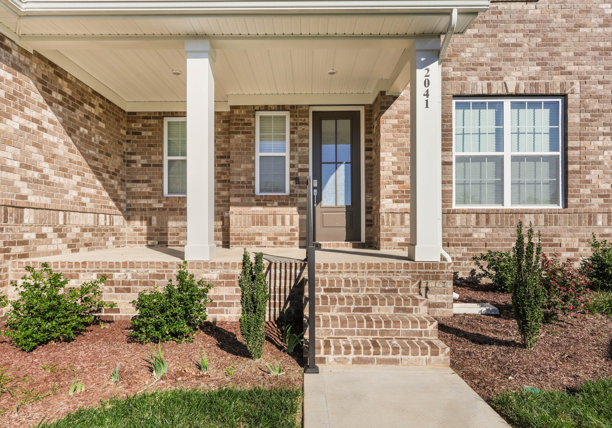 Clarksville, Tennessee, 37043, United States, 5 Bedrooms Bedrooms, ,5 BathroomsBathrooms,Residential,For Sale,1976524