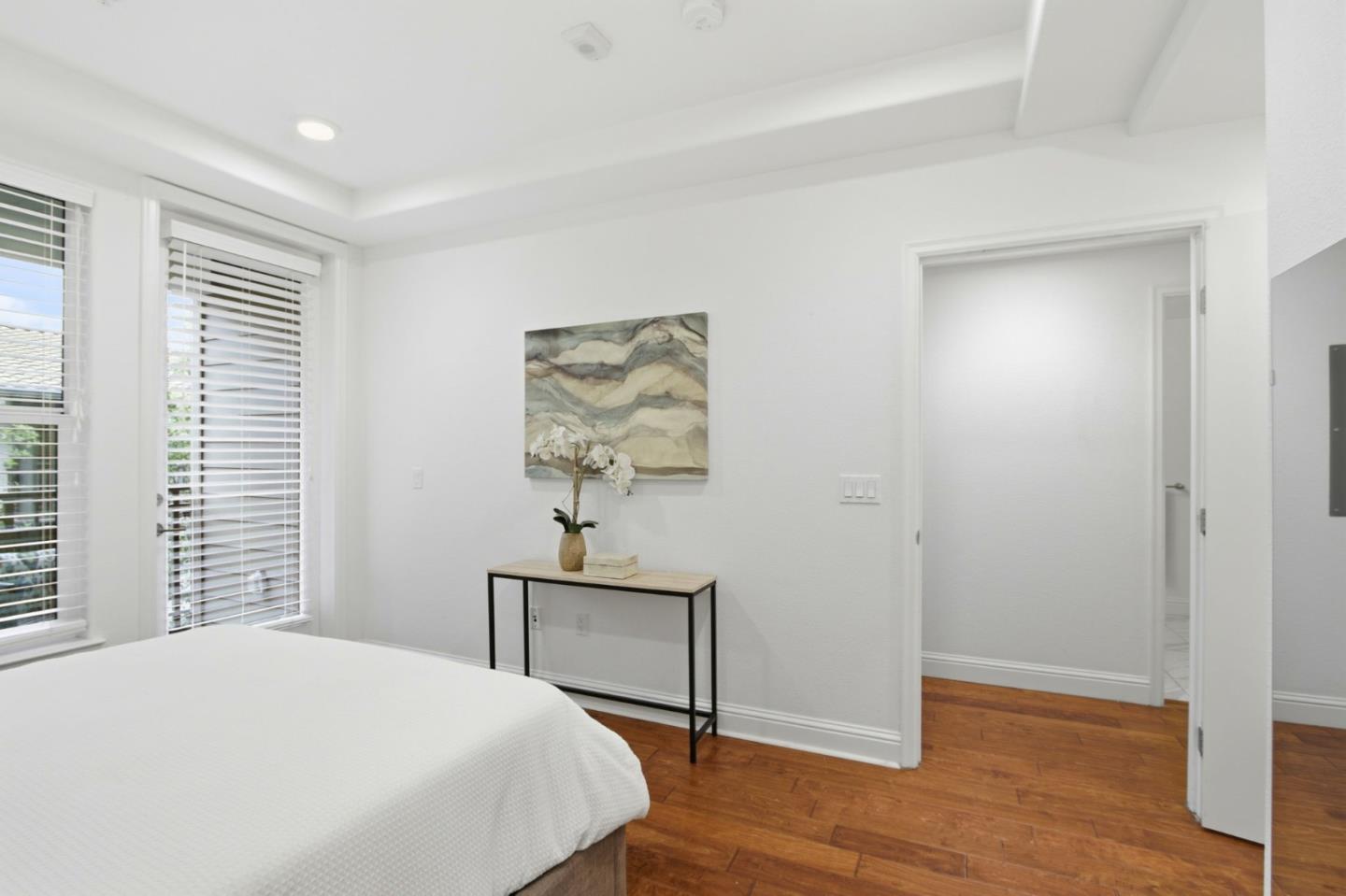 Santa Clara, California, 95051, United States, 2 Bedrooms Bedrooms, ,2 BathroomsBathrooms,Residential,For Sale,1989237