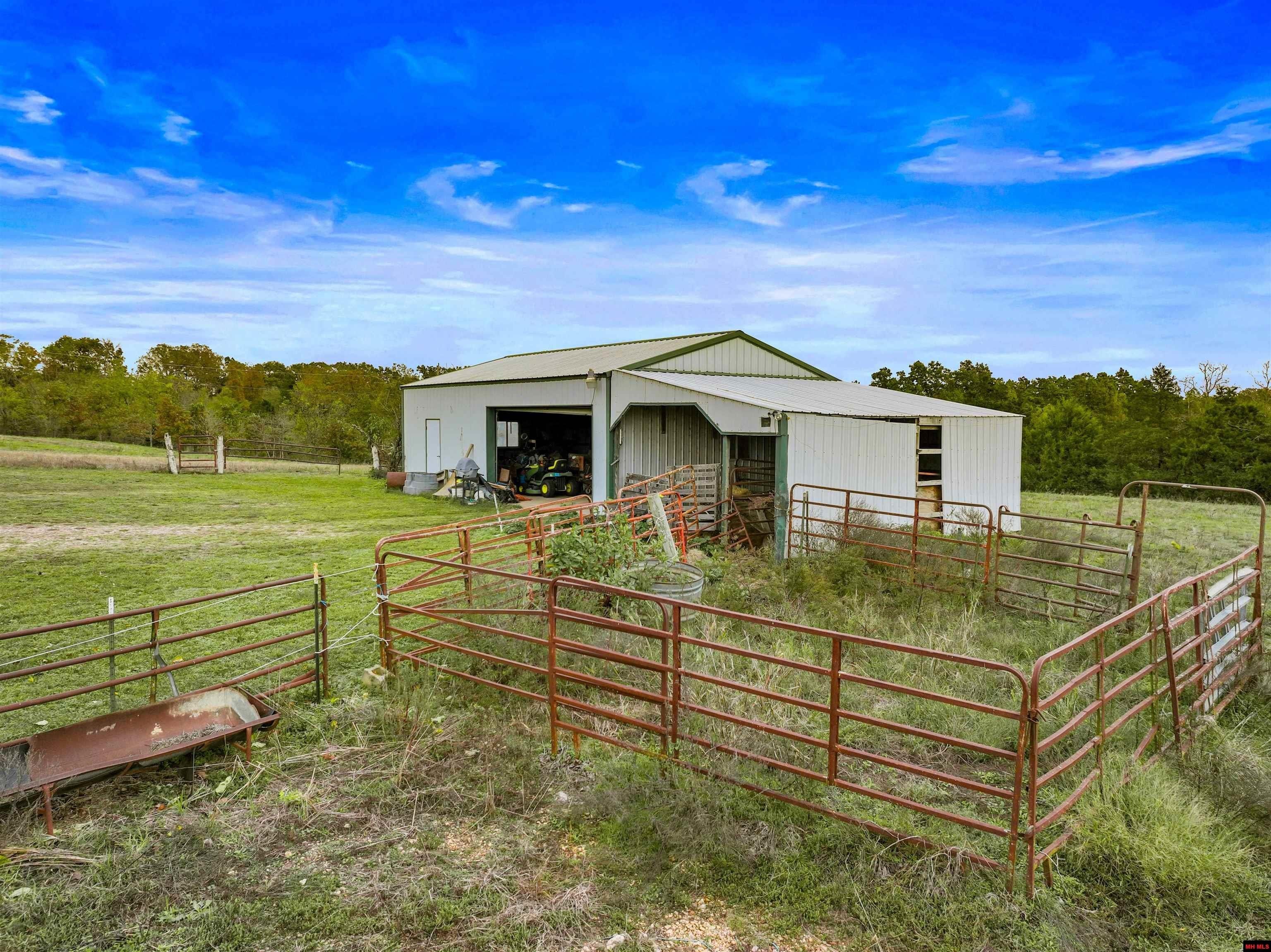 Theodosia, Missouri, 65761, United States, 3 Bedrooms Bedrooms, ,2 BathroomsBathrooms,Residential,For Sale,1986107