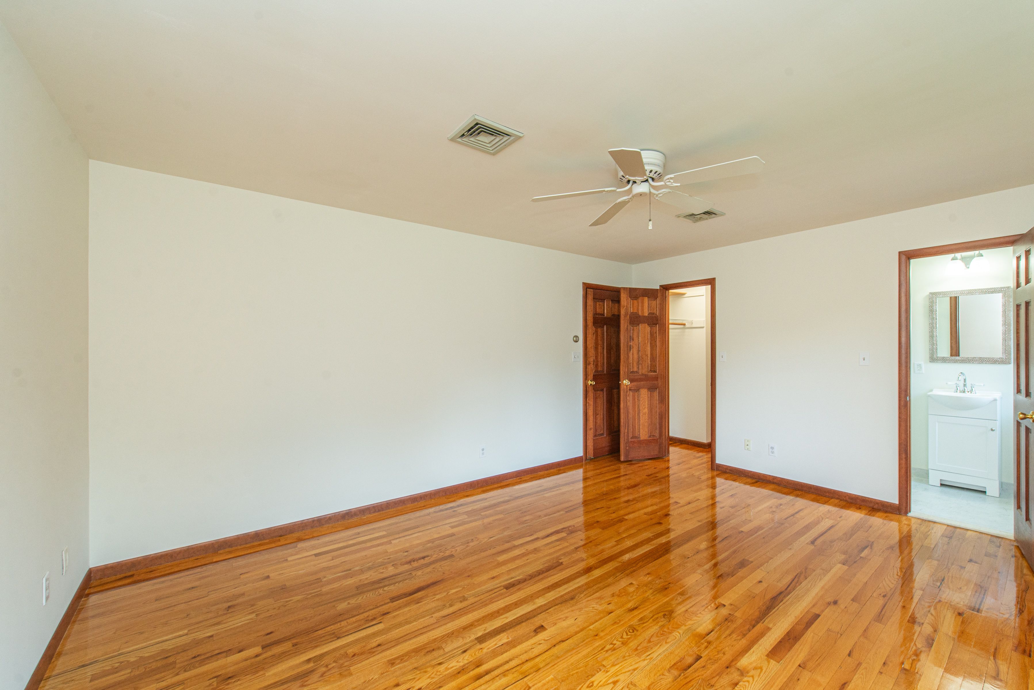 Montville Twp., New Jersey, 07082, United States, 4 Bedrooms Bedrooms, ,3 BathroomsBathrooms,Residential,For Sale,1834822