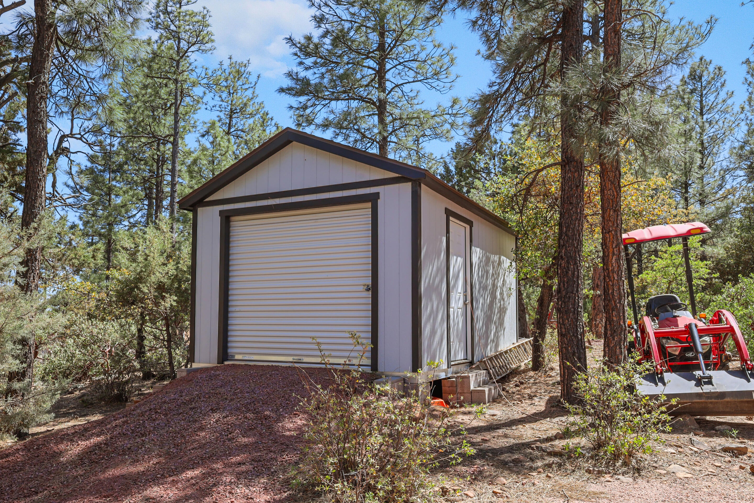 Pine, Arizona, 85544, United States, 2 Bedrooms Bedrooms, ,1 BathroomBathrooms,Residential,For Sale,1819700