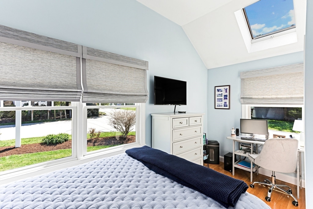Bourne, Massachusetts, 02559, United States, 2 Bedrooms Bedrooms, ,2 BathroomsBathrooms,Residential,For Sale,1921886