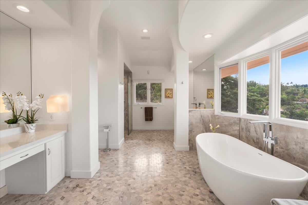 Kihei, Hawaii, 96753, United States, 5 Bedrooms Bedrooms, ,5 BathroomsBathrooms,Residential,For Sale,2003488