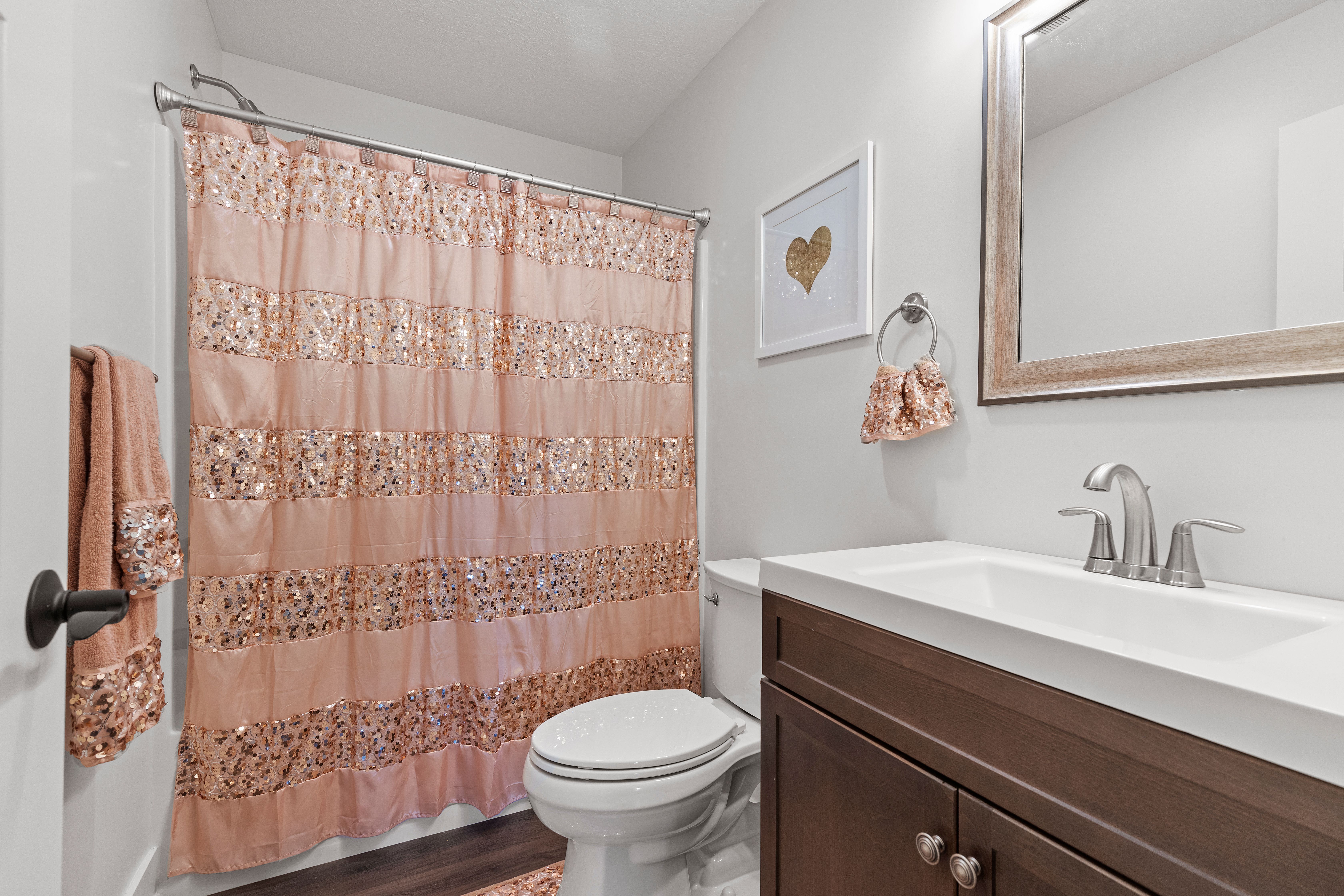  113 Hemingway Lane, Coraopolis, PA 15108 - 物件實景