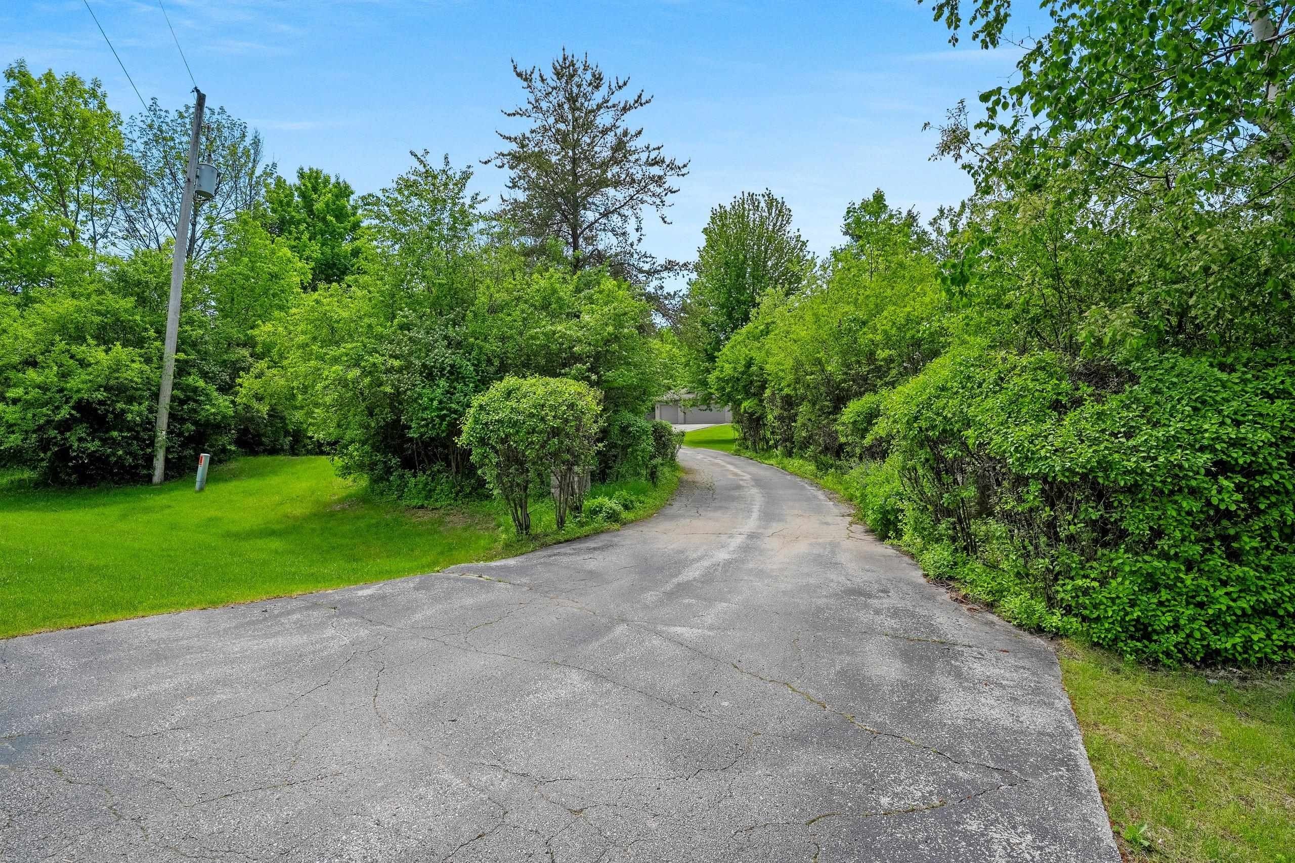 DE PERE, Wisconsin, 54115-9240, United States, 4 Bedrooms Bedrooms, ,4 BathroomsBathrooms,Residential,For Sale,2048017