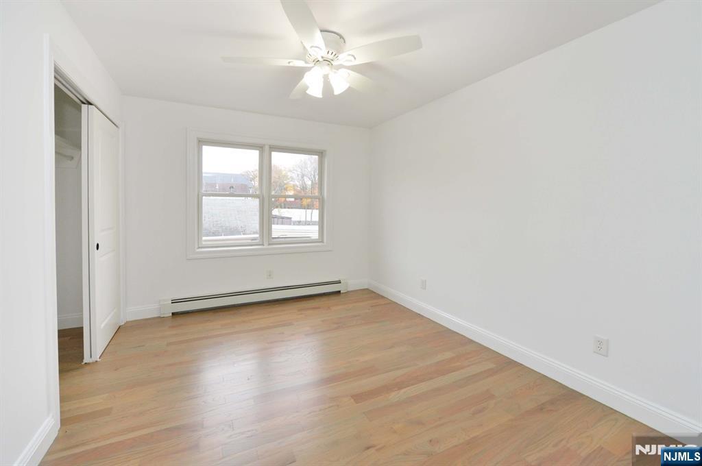 Mahwah, New Jersey, 07430, United States, 4 Bedrooms Bedrooms, ,3 BathroomsBathrooms,Residential,For Sale,1989324