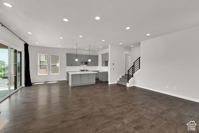 Lehi, Utah, 84043, United States, 3 Bedrooms Bedrooms, ,3 BathroomsBathrooms,Residential,For Sale,1975119