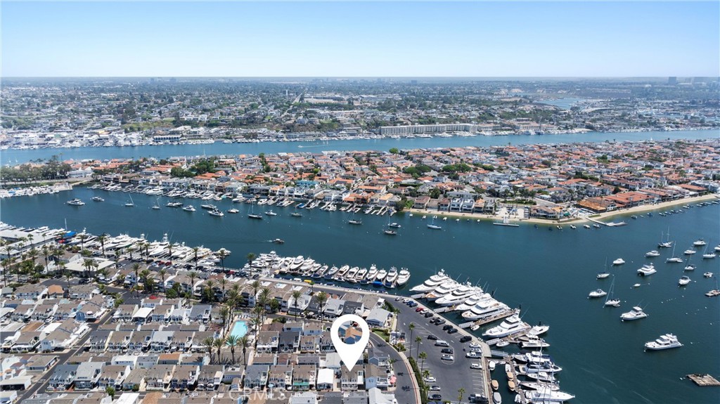 Newport Beach, California, 92663, United States, 2 Bedrooms Bedrooms, ,2 BathroomsBathrooms,Residential,For Sale,1917614