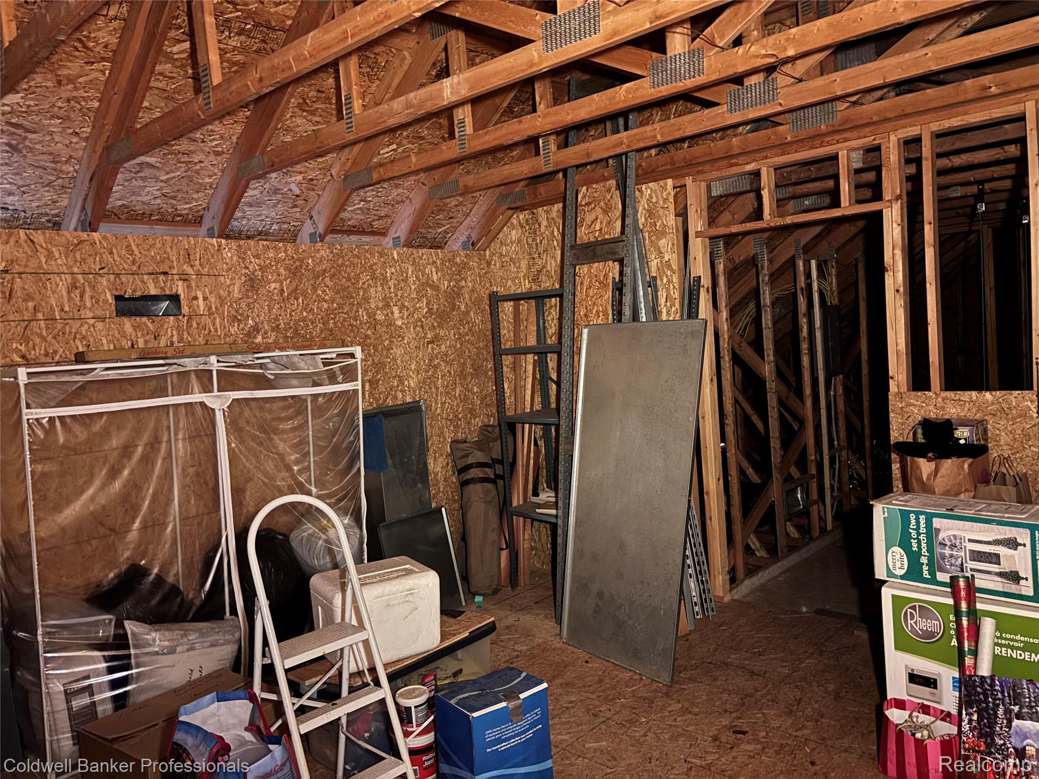 HarrisonTownship, Michigan, 48045, United States, 4 Bedrooms Bedrooms, ,3 BathroomsBathrooms,Residential,For Sale,1896563