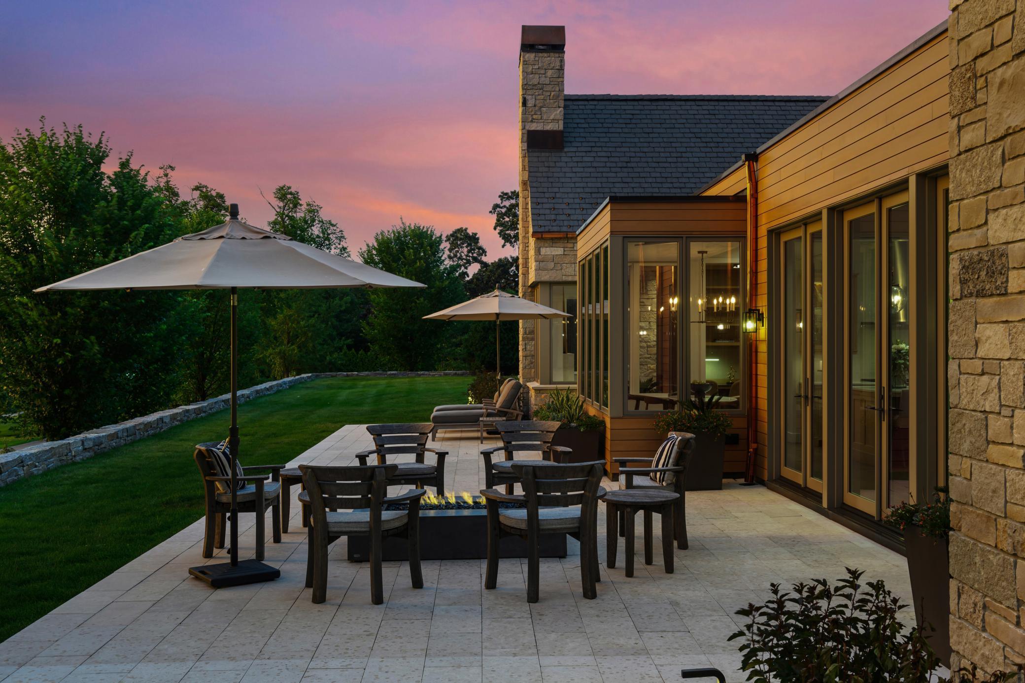 Minneapolis, Minnesota, 55405, United States, 5 Bedrooms Bedrooms, ,1 BathroomBathrooms,Residential,For Sale,1897759