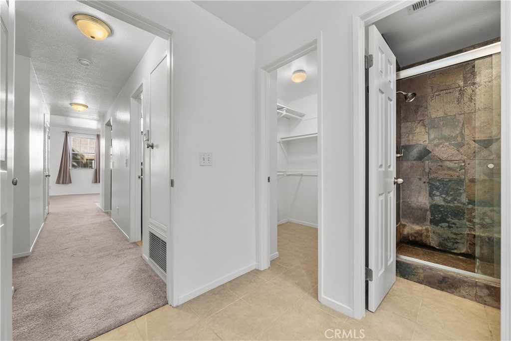 Valencia, California, 91355, United States, 2 Bedrooms Bedrooms, ,2 BathroomsBathrooms,Residential,For Sale,1937123