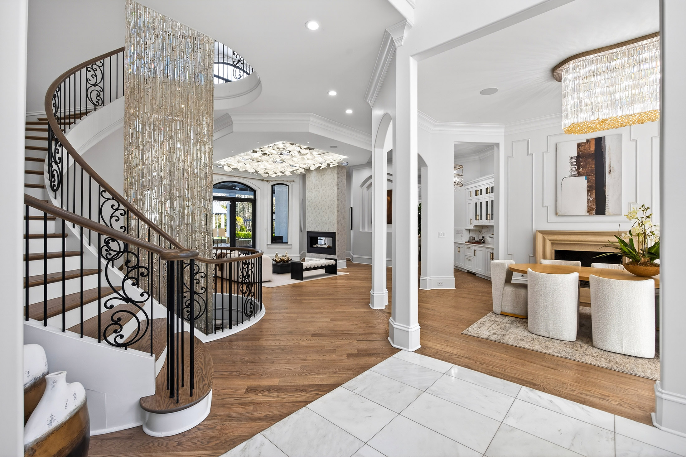  Exceptional Gated Estate with Resort-caliber Grounds - 物件實景