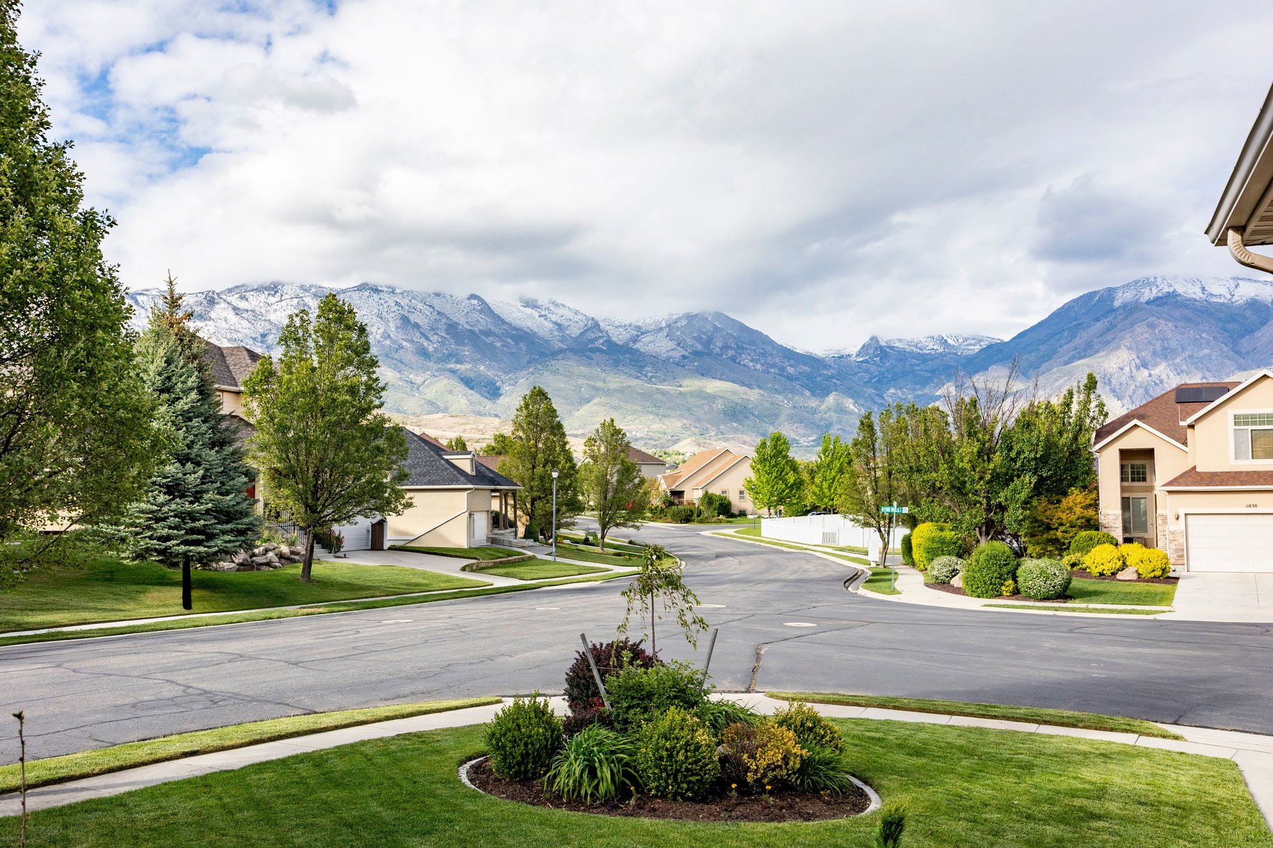  Family Home on Quiet Highland Cul-de-Sac with Incredible Views - 物件實景