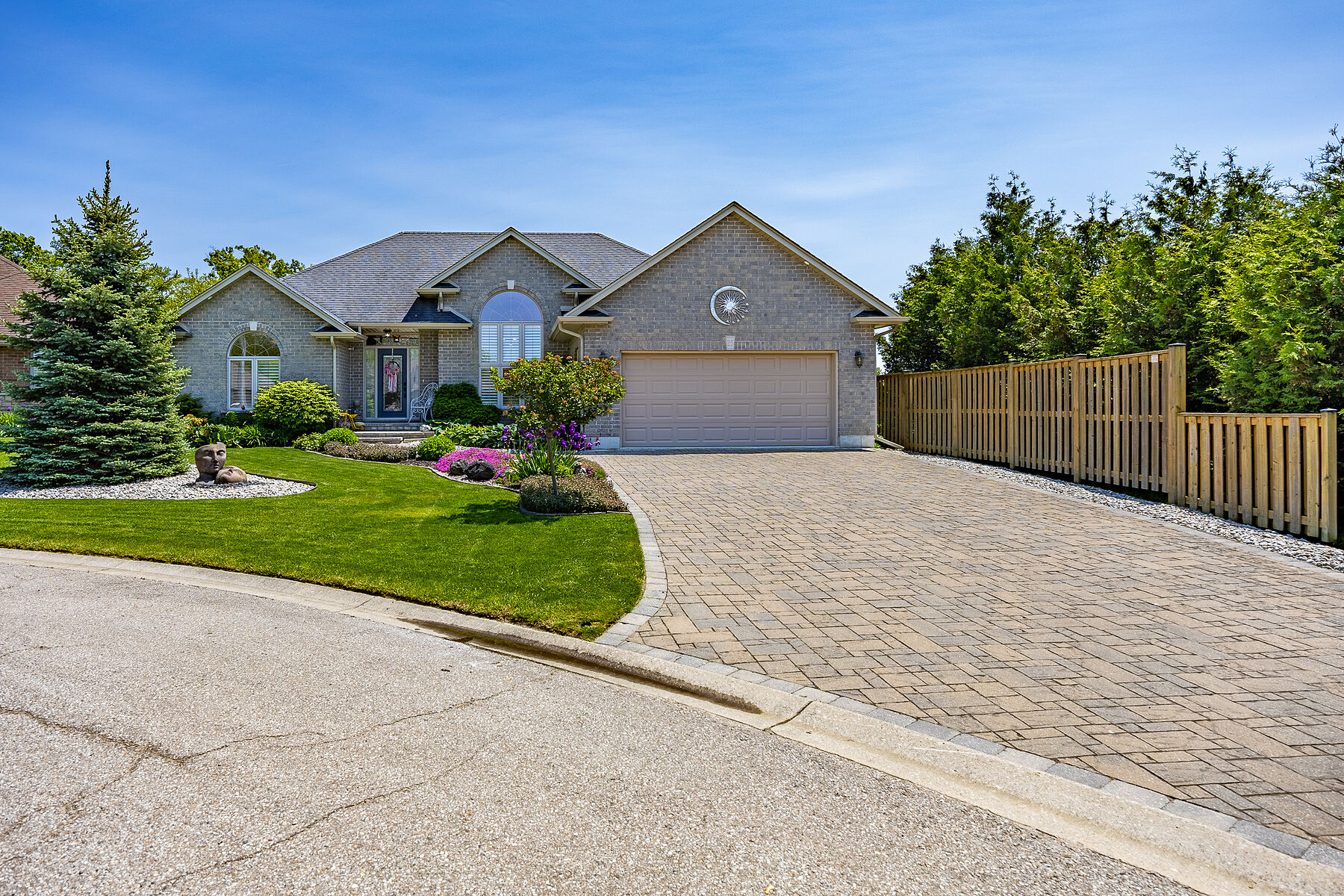 25 Birch Ave