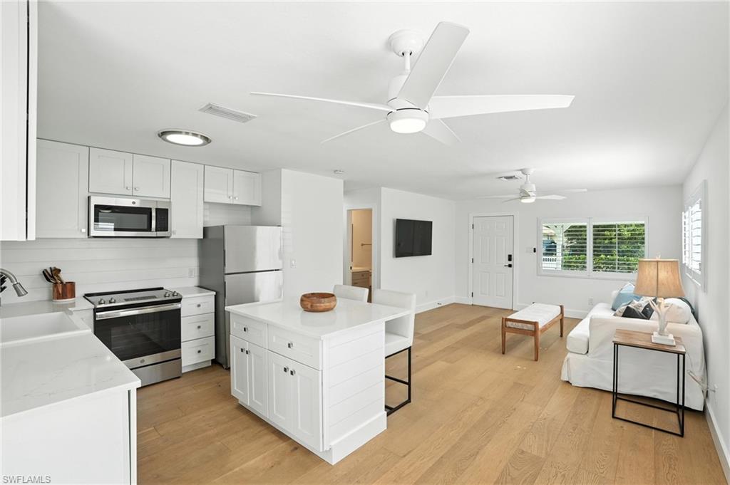 Naples, Florida, 34103, United States, 2 Bedrooms Bedrooms, ,2 BathroomsBathrooms,Residential,For Sale,1882722