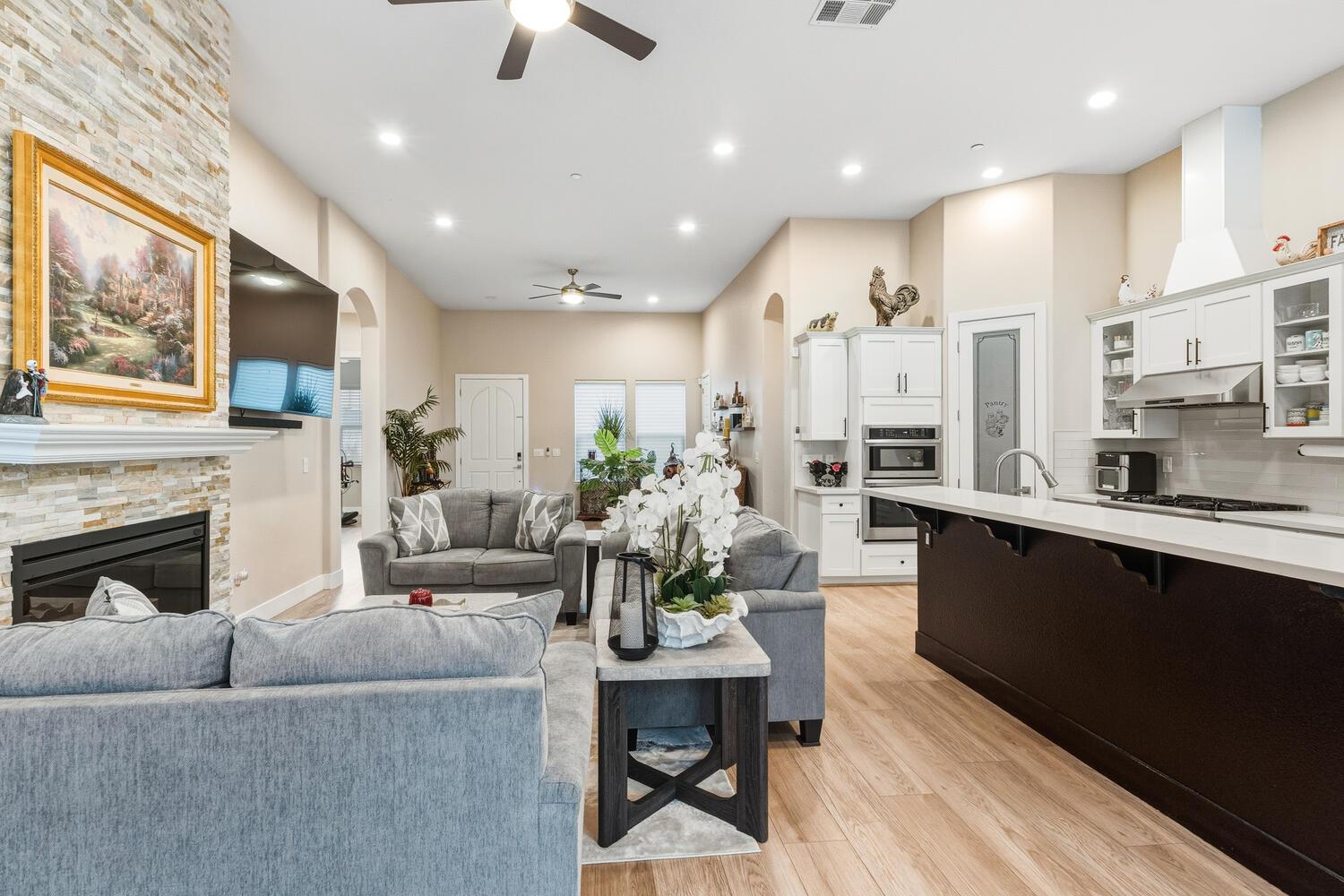 Tracy, California, 95377, United States, 4 Bedrooms Bedrooms, ,3 BathroomsBathrooms,Residential,For Sale,2001964