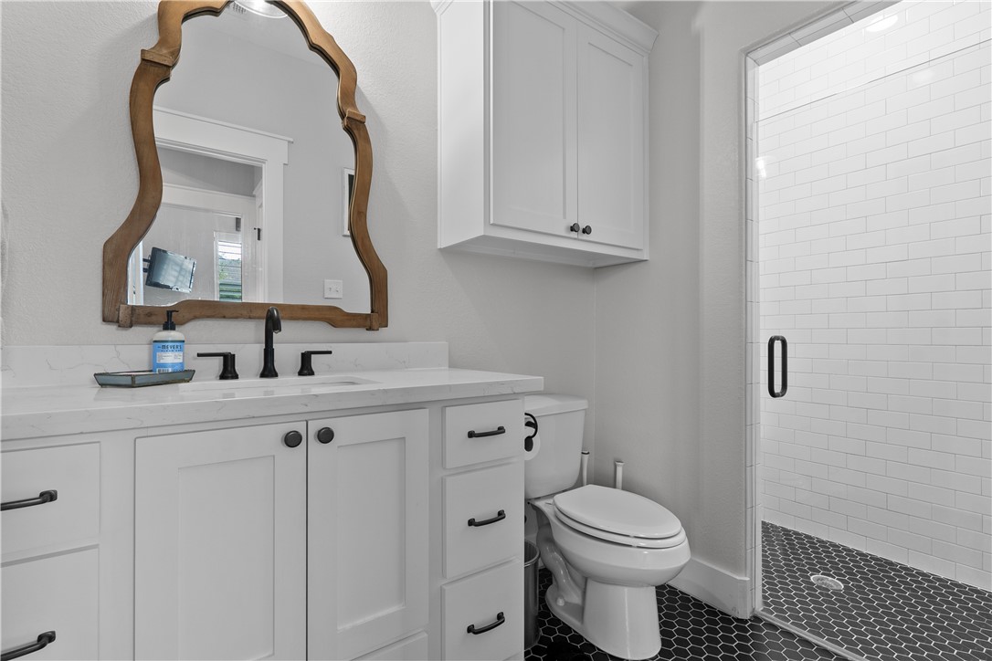 College Station, Texas, 77845, United States, 4 Bedrooms Bedrooms, ,4 BathroomsBathrooms,Residential,For Sale,1862401