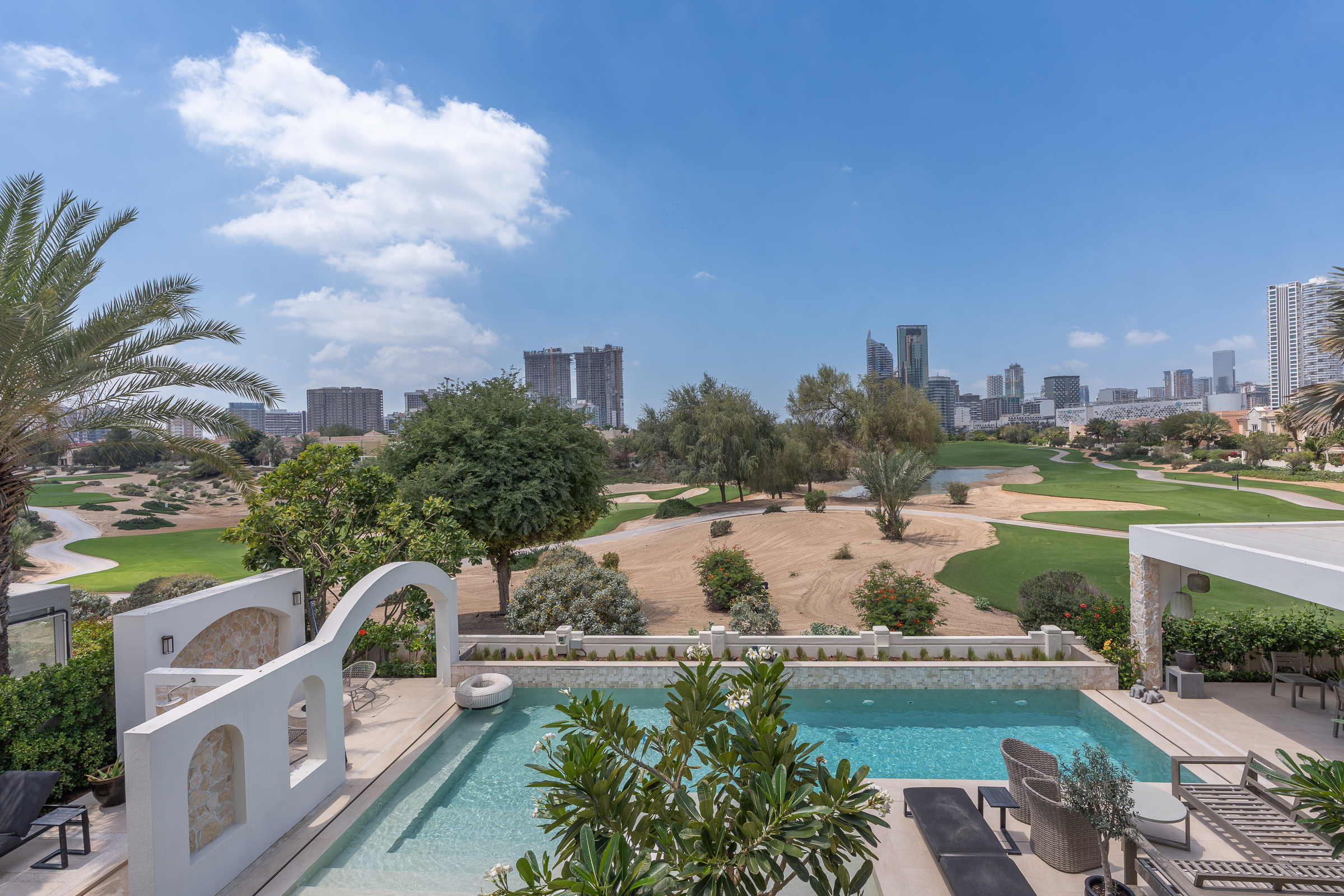  Design-Led Villa in Victoria Heights - 物件實景