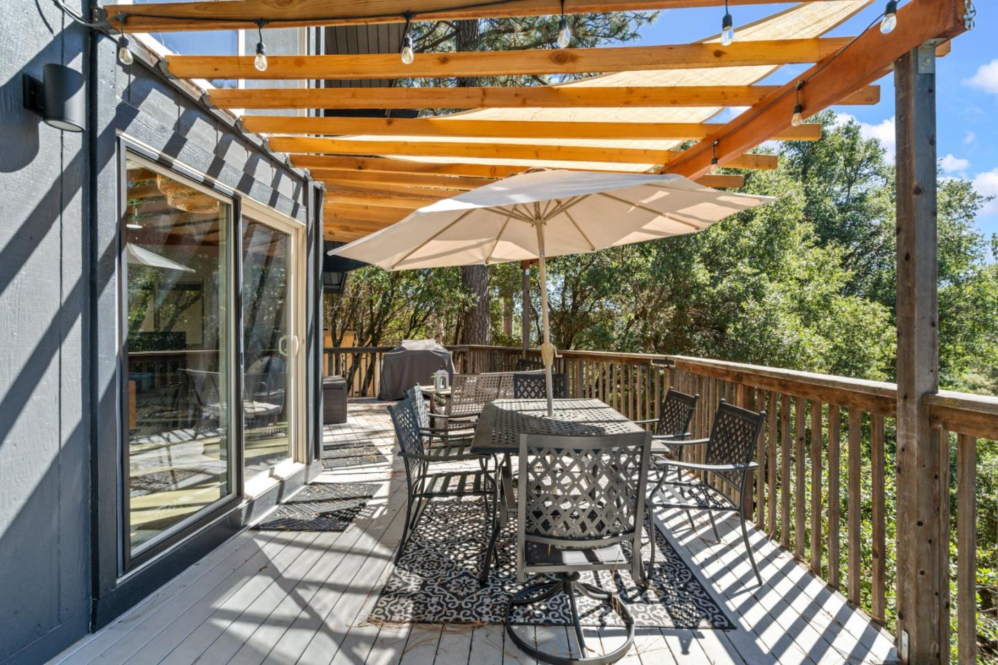 Groveland, California, 95321, United States, 2 Bedrooms Bedrooms, ,3 BathroomsBathrooms,Residential,For Sale,1962373