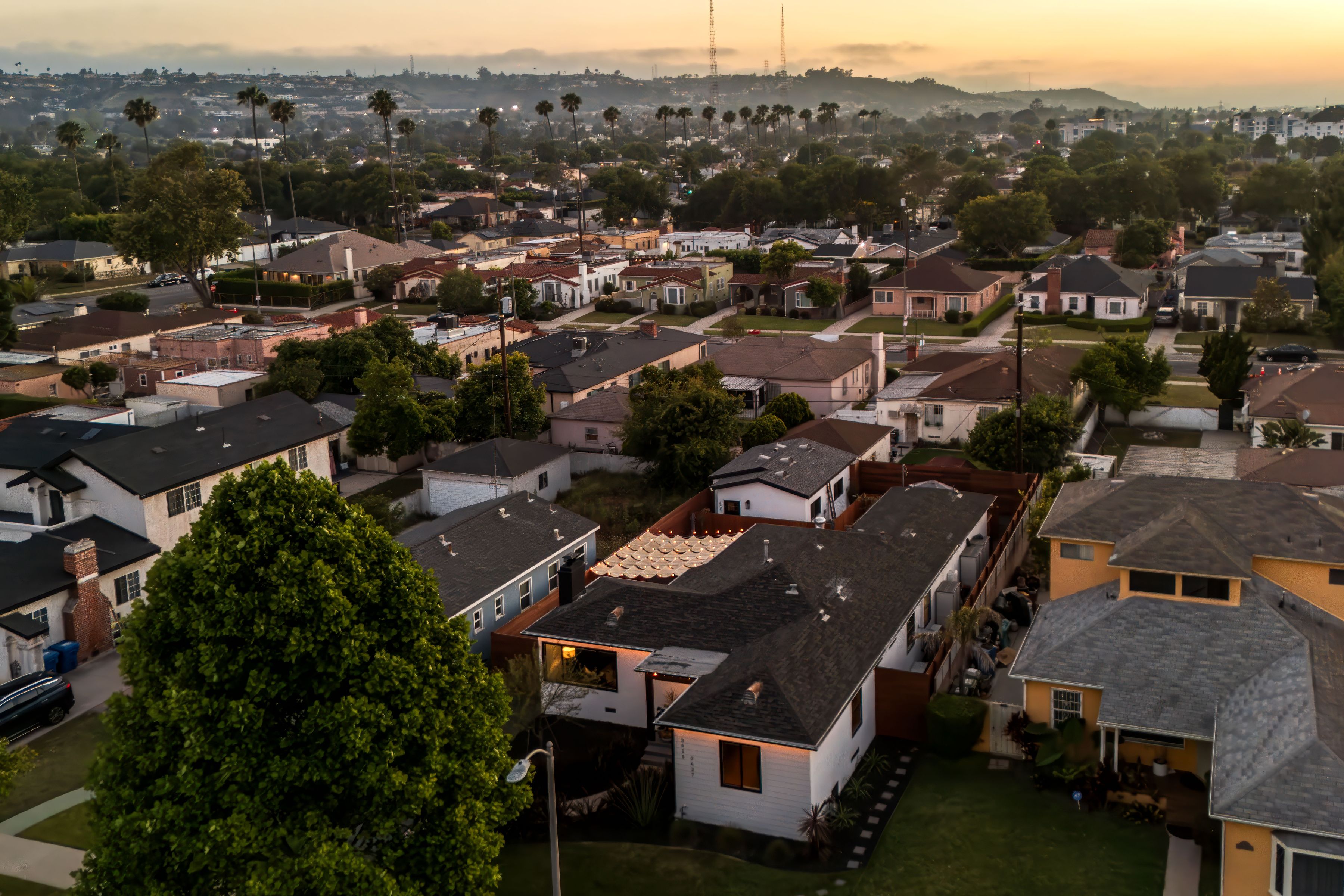  3625 Somerset Dr - 物件實景