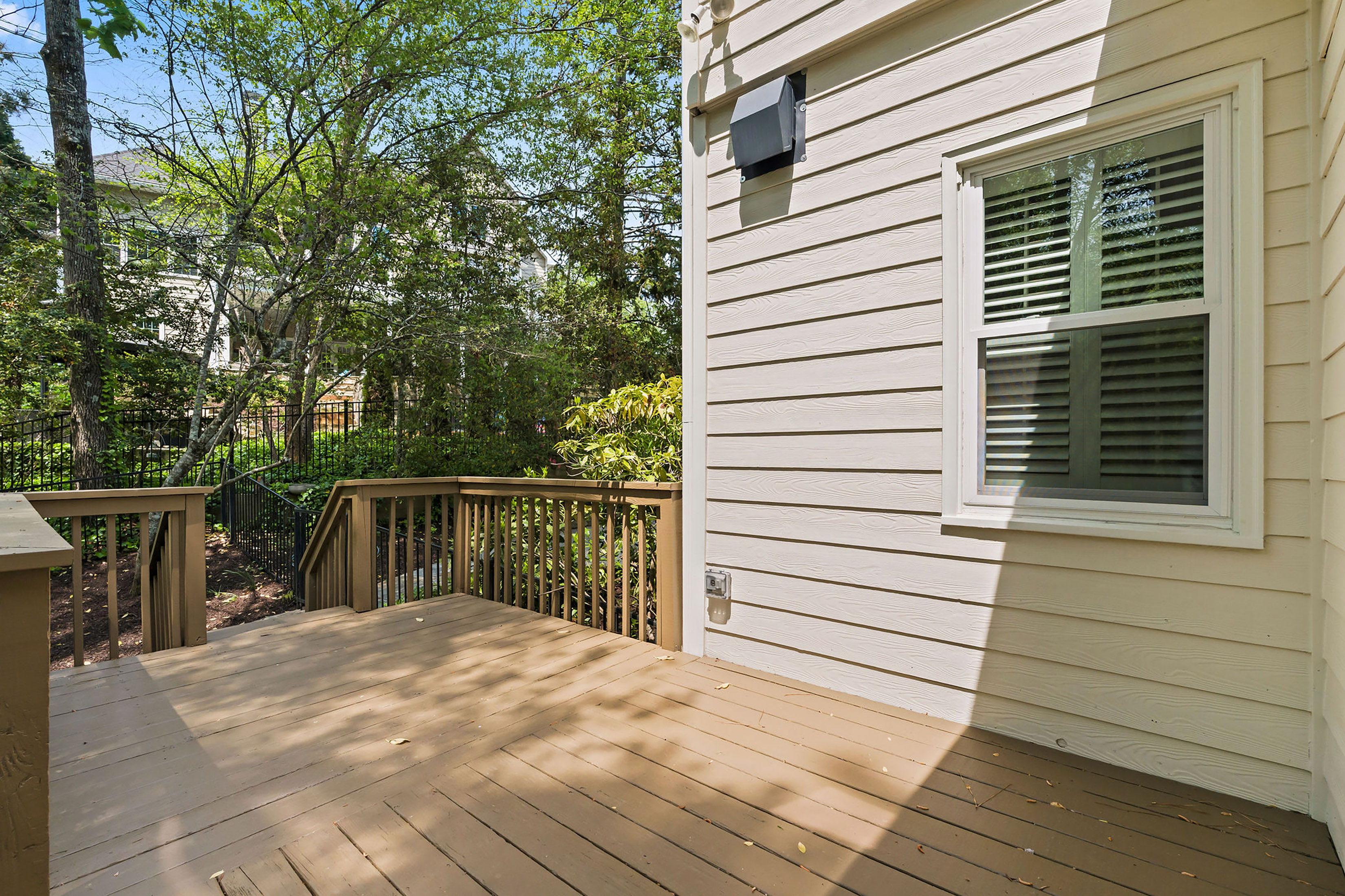  Roswell Home Blends Charm, Privacy and Location - 物件實景