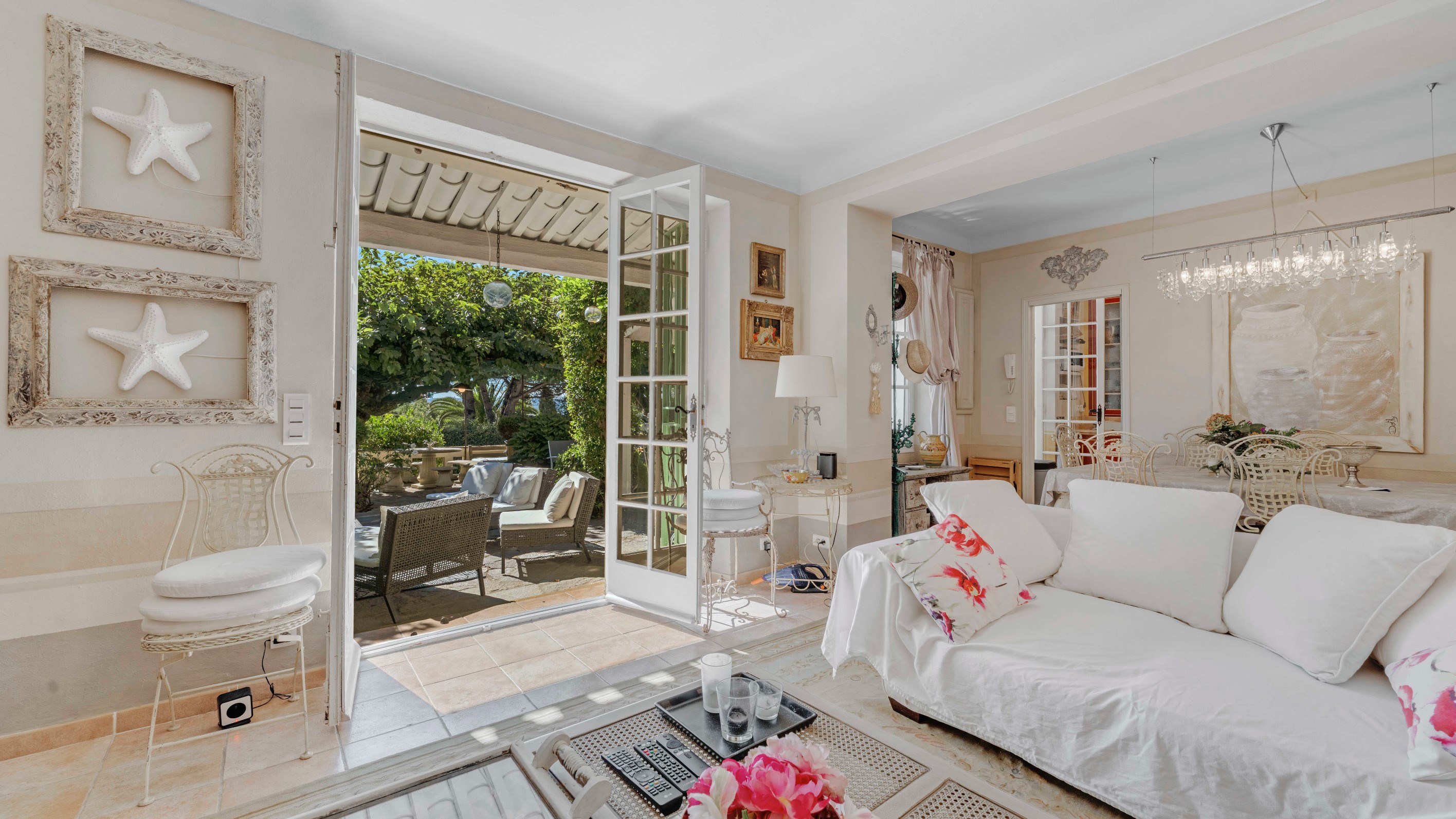  Charming Provençal villa with sea view near Saint-Tropez – French Riviera - 物件實景