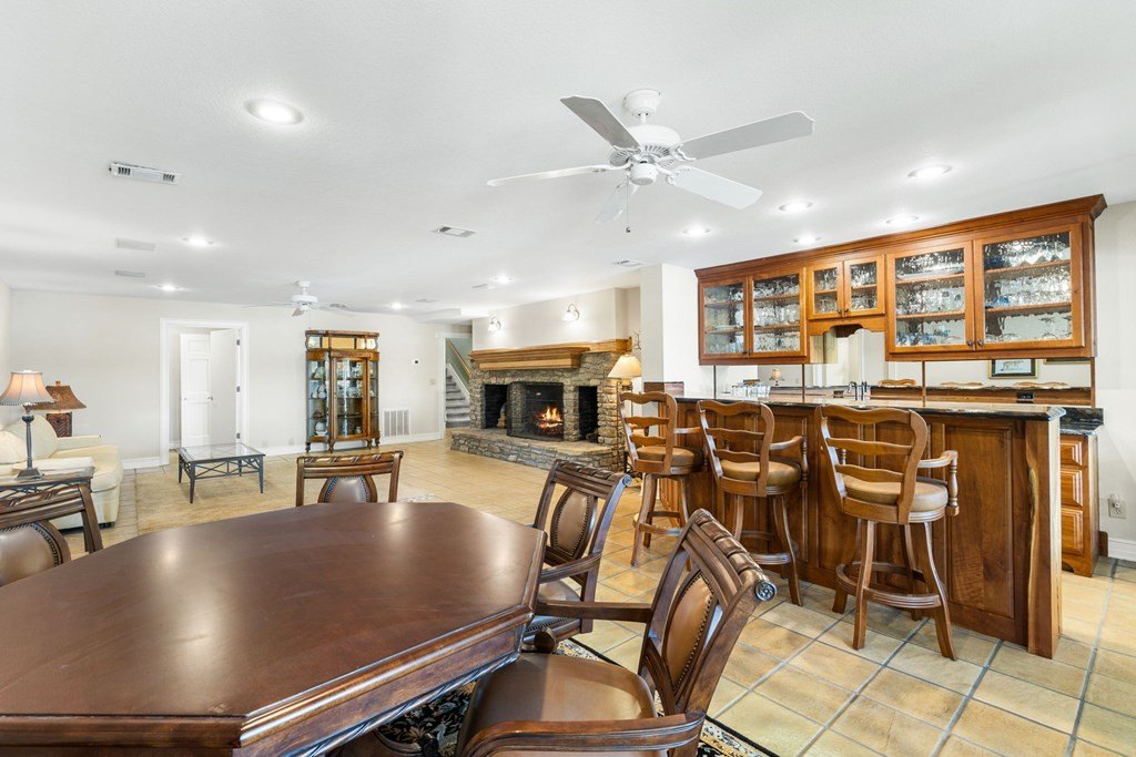 Hiawassee, Georgia, 30546, United States, 3 Bedrooms Bedrooms, ,4 BathroomsBathrooms,Residential,For Sale,1978454