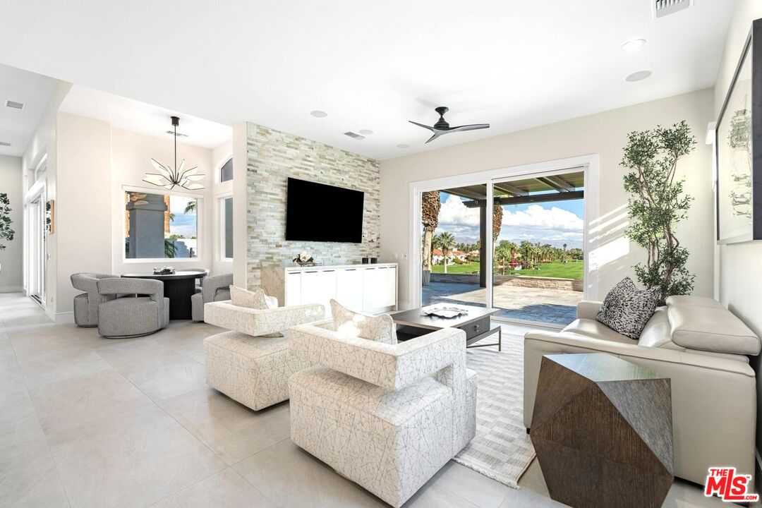 Palm Desert, California, 92211, United States, 3 Bedrooms Bedrooms, ,4 BathroomsBathrooms,Residential,For Sale,1997361