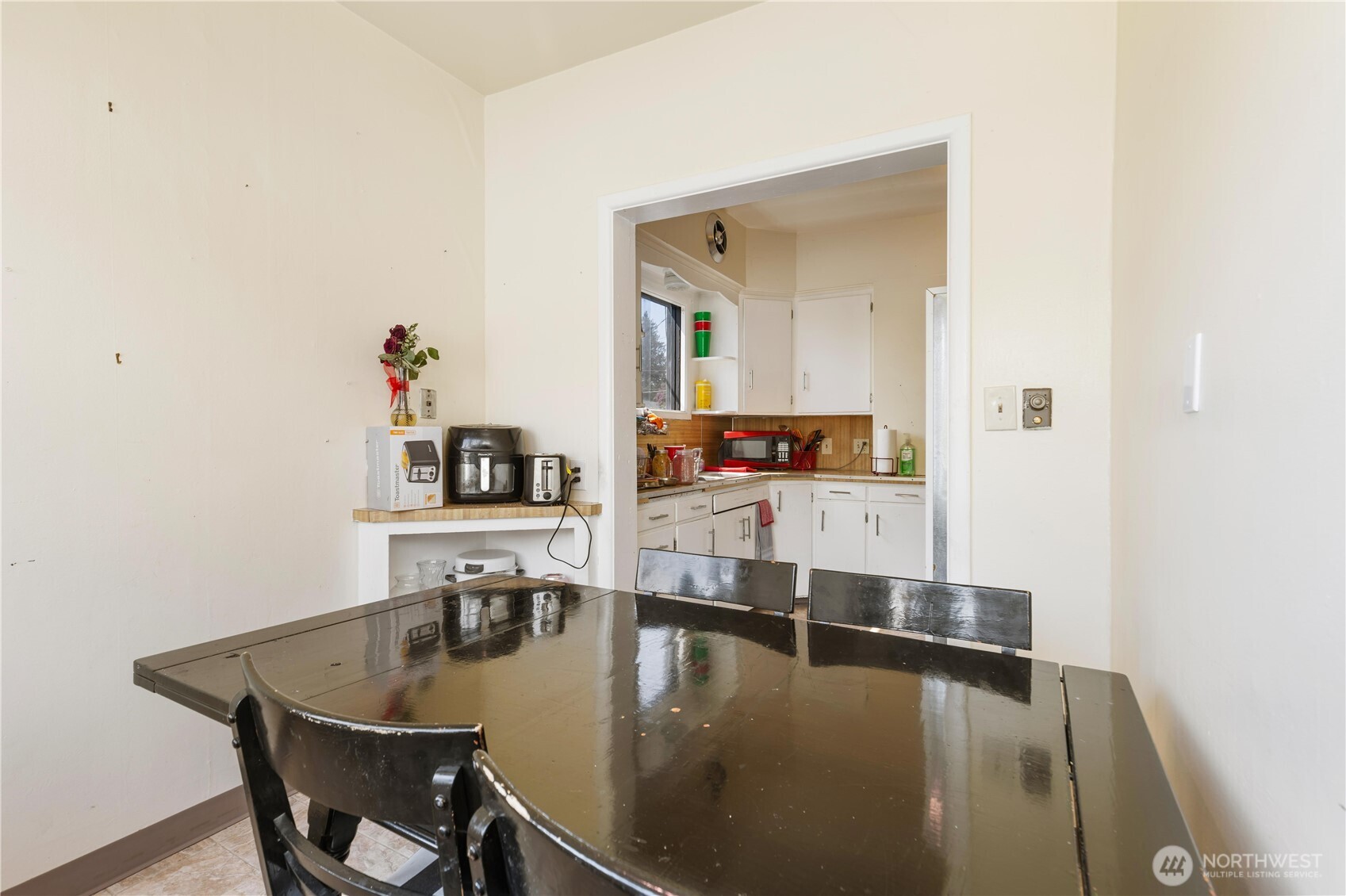 Bellingham, Washington, 98225, United States, 4 Bedrooms Bedrooms, ,1 BathroomBathrooms,Residential,For Sale,1984475