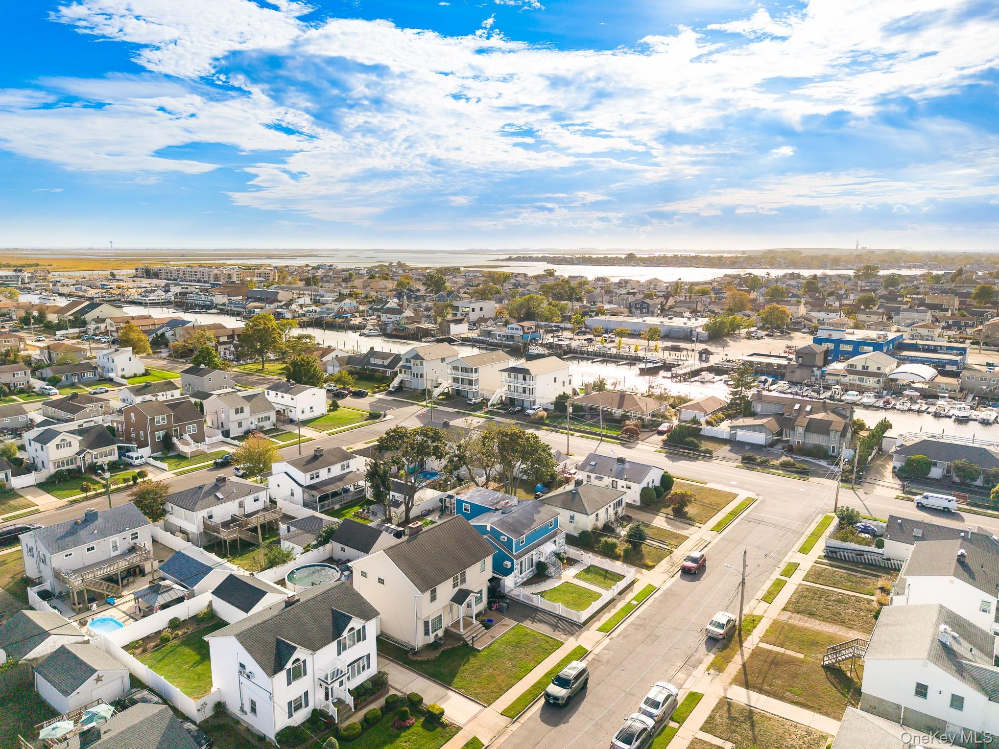 Freeport, New York, 11520, United States, 5 Bedrooms Bedrooms, ,3 BathroomsBathrooms,Residential,For Sale,1977897