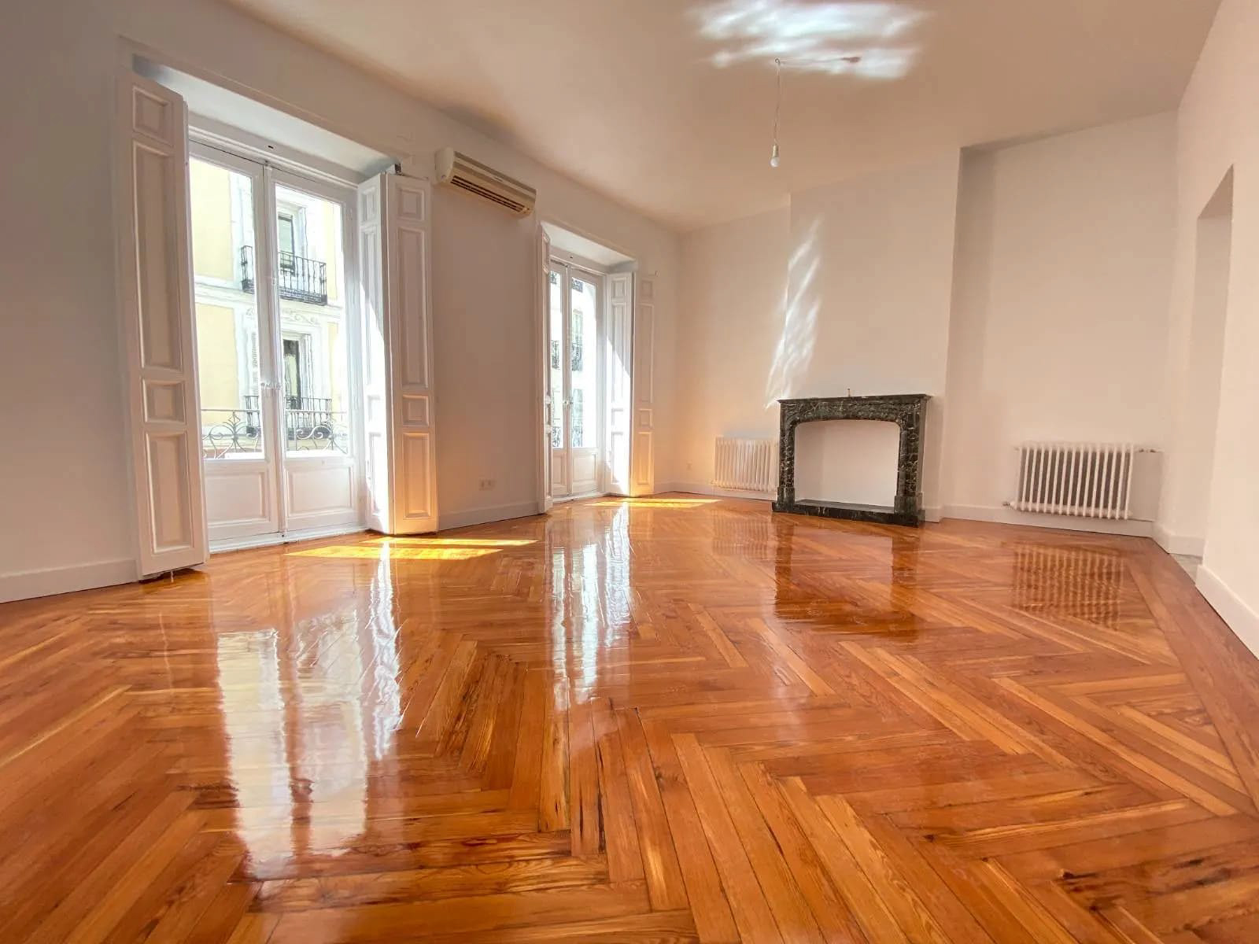  Flat for sale to renovate in Justicia, in a classic building - 物件實景