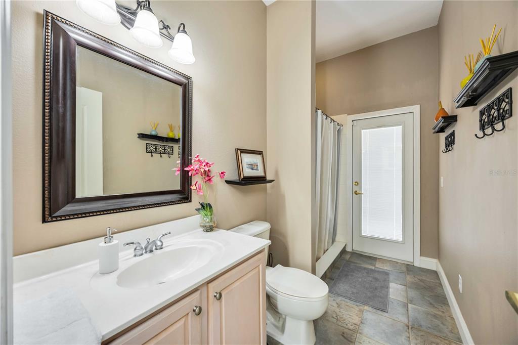 Bradenton, Florida, 34212, United States, 4 Bedrooms Bedrooms, ,3 BathroomsBathrooms,Residential,For Sale,1942233