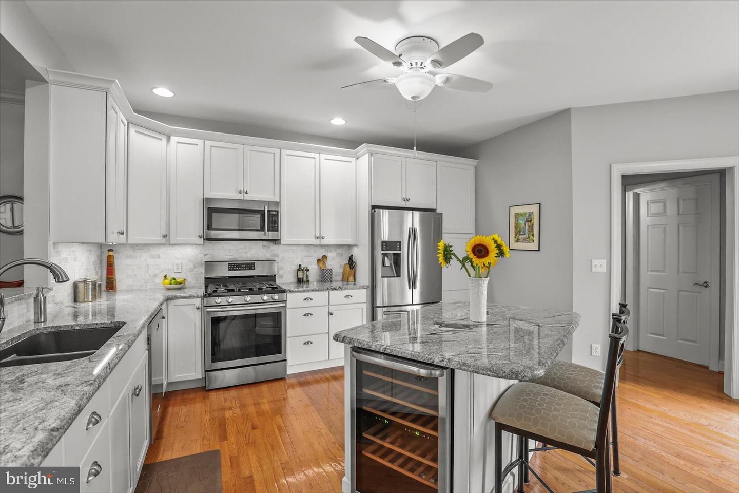 York, Pennsylvania, 17403, United States, 3 Bedrooms Bedrooms, ,3 BathroomsBathrooms,Residential,For Sale,1940325