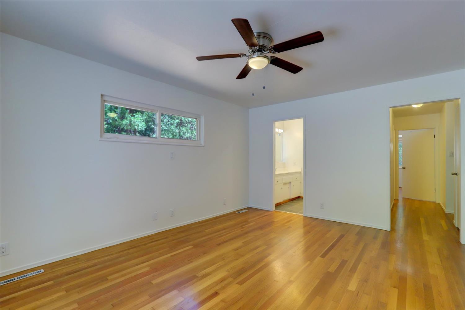 Grass Valley, California, 95945, United States, 3 Bedrooms Bedrooms, ,3 BathroomsBathrooms,Residential,For Sale,1898506