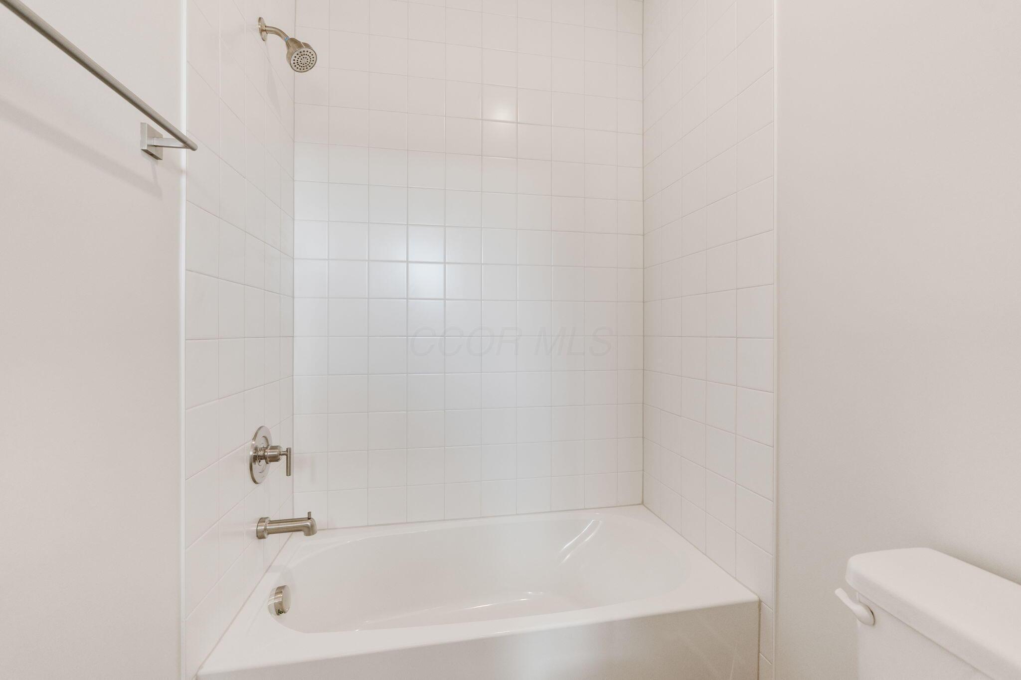 Lewis Center, Ohio, 43035, United States, 5 Bedrooms Bedrooms, ,5 BathroomsBathrooms,Residential,For Sale,1901790