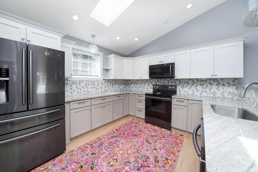 Oxford, Massachusetts, 01540, United States, 4 Bedrooms Bedrooms, ,4 BathroomsBathrooms,Residential,For Sale,1936880