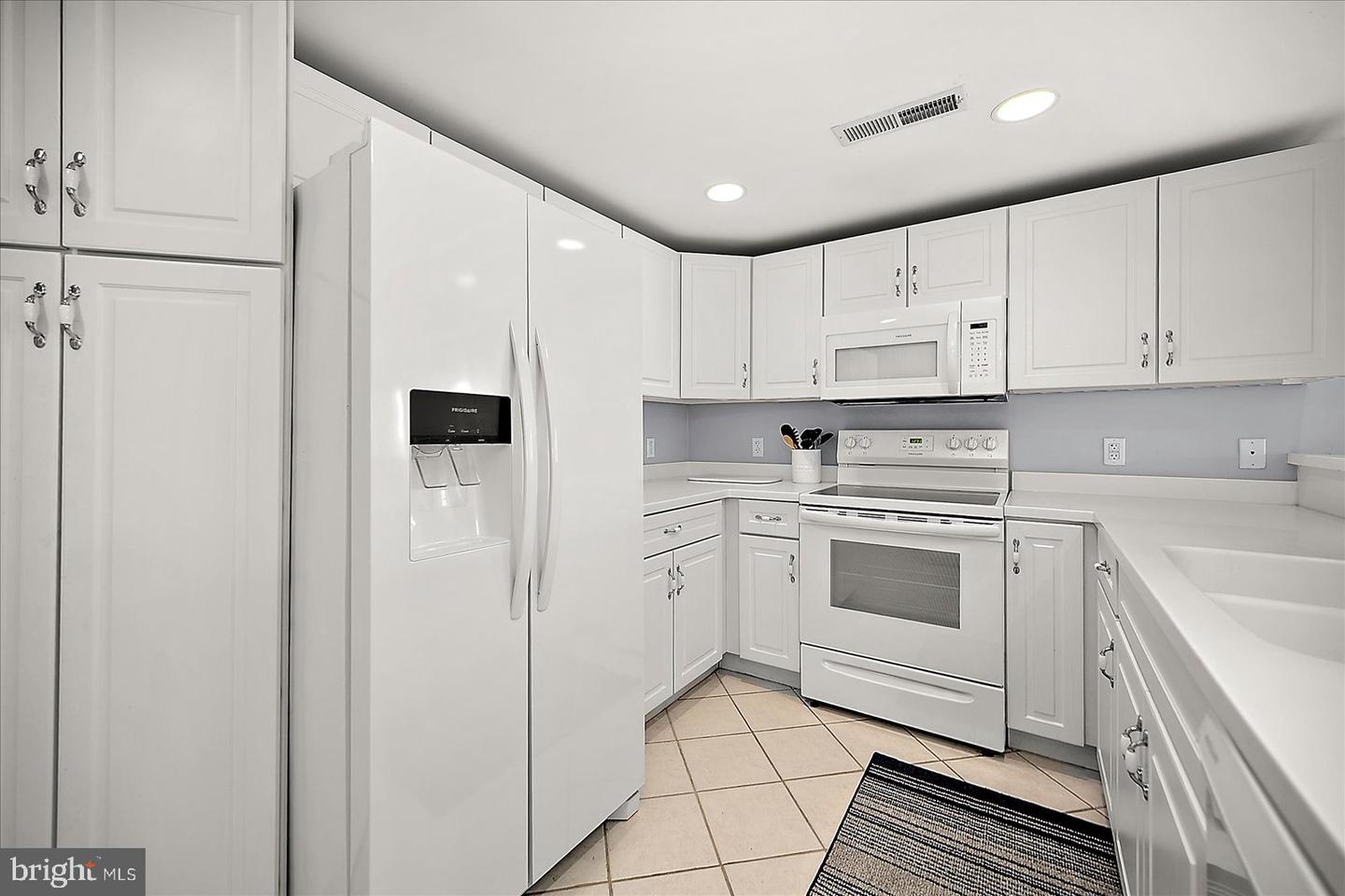 Ocean City, Maryland, 21842, United States, 3 Bedrooms Bedrooms, ,2 BathroomsBathrooms,Residential,For Sale,1947953