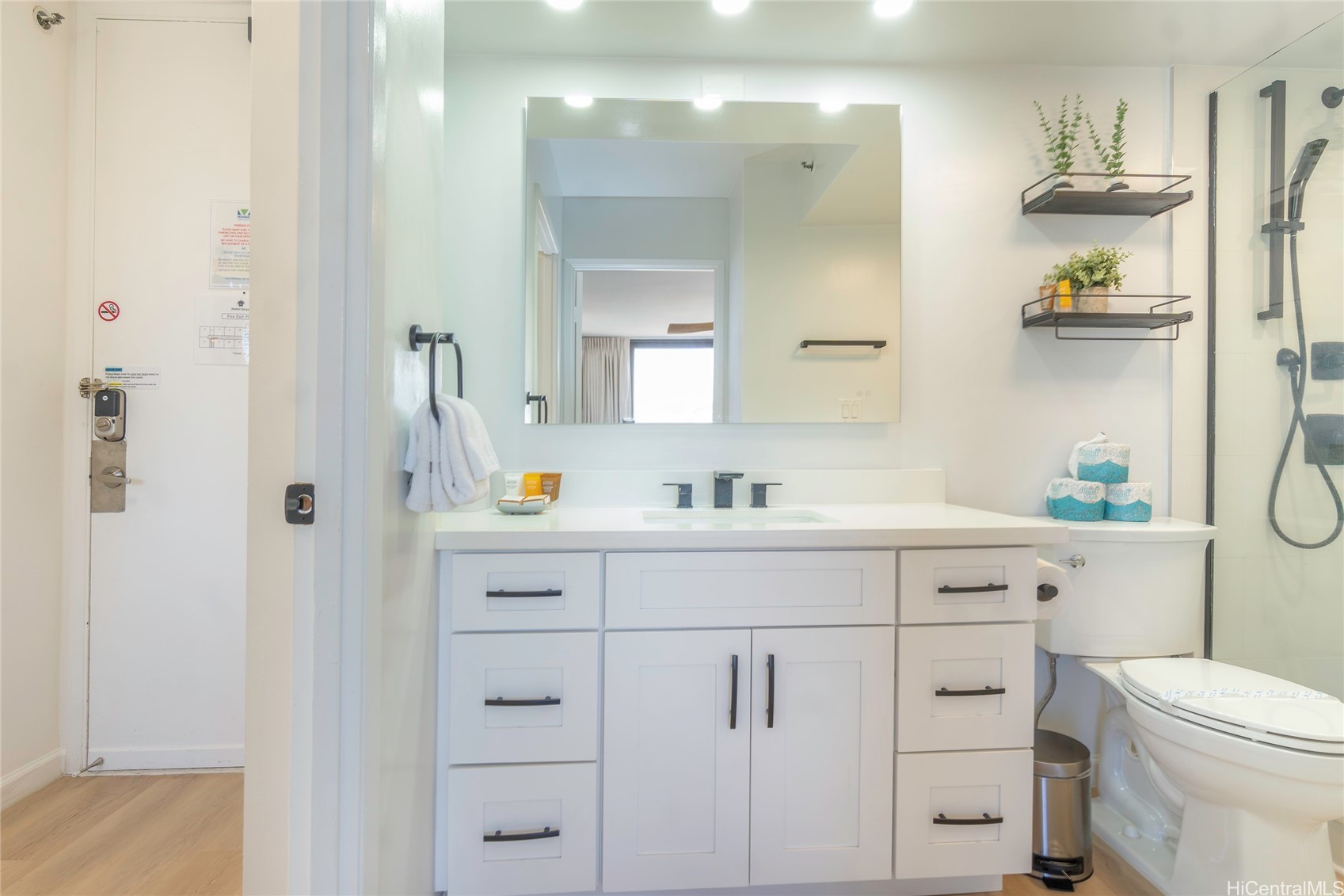 Honolulu, Hawaii, 96815, United States, 1 Bedroom Bedrooms, ,1 BathroomBathrooms,Residential,For Sale,1840512