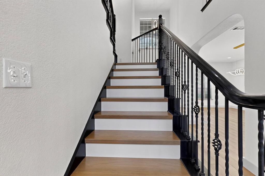 Frisco, Texas, 75033, United States, 5 Bedrooms Bedrooms, ,4 BathroomsBathrooms,Residential,For Sale,2005680