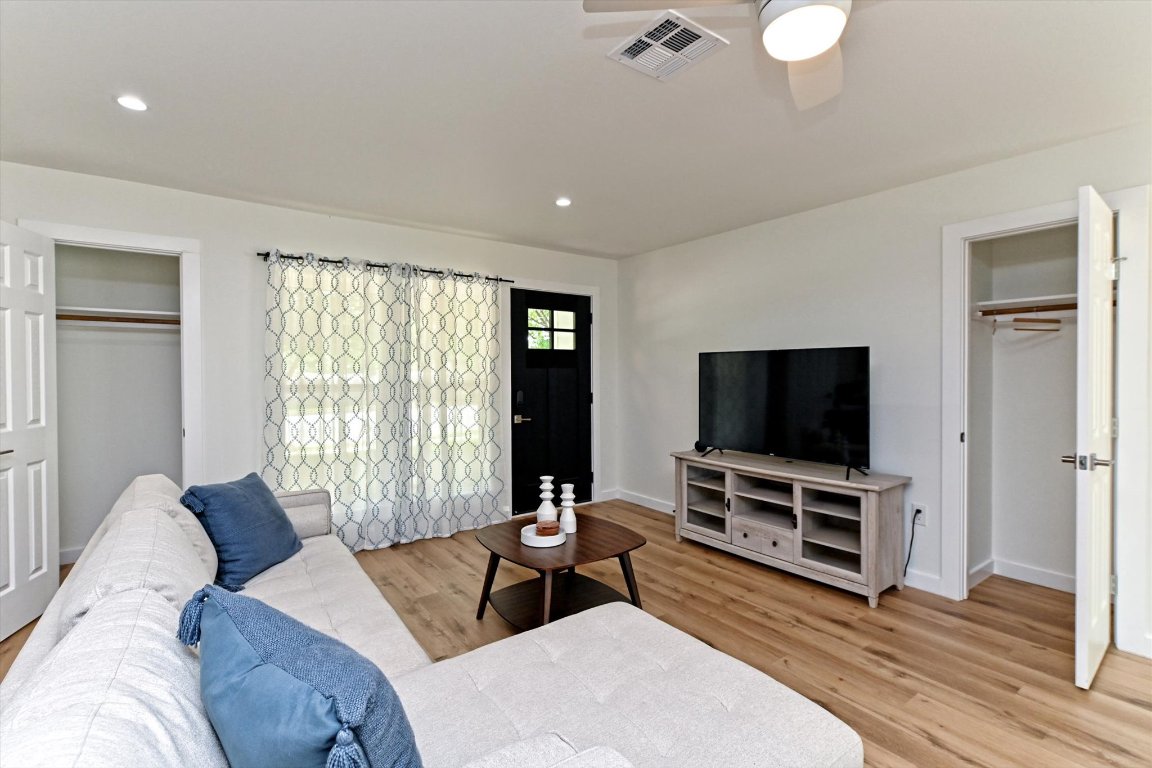 Austin, Texas, 78745, United States, 3 Bedrooms Bedrooms, ,2 BathroomsBathrooms,Residential,For Sale,1778818