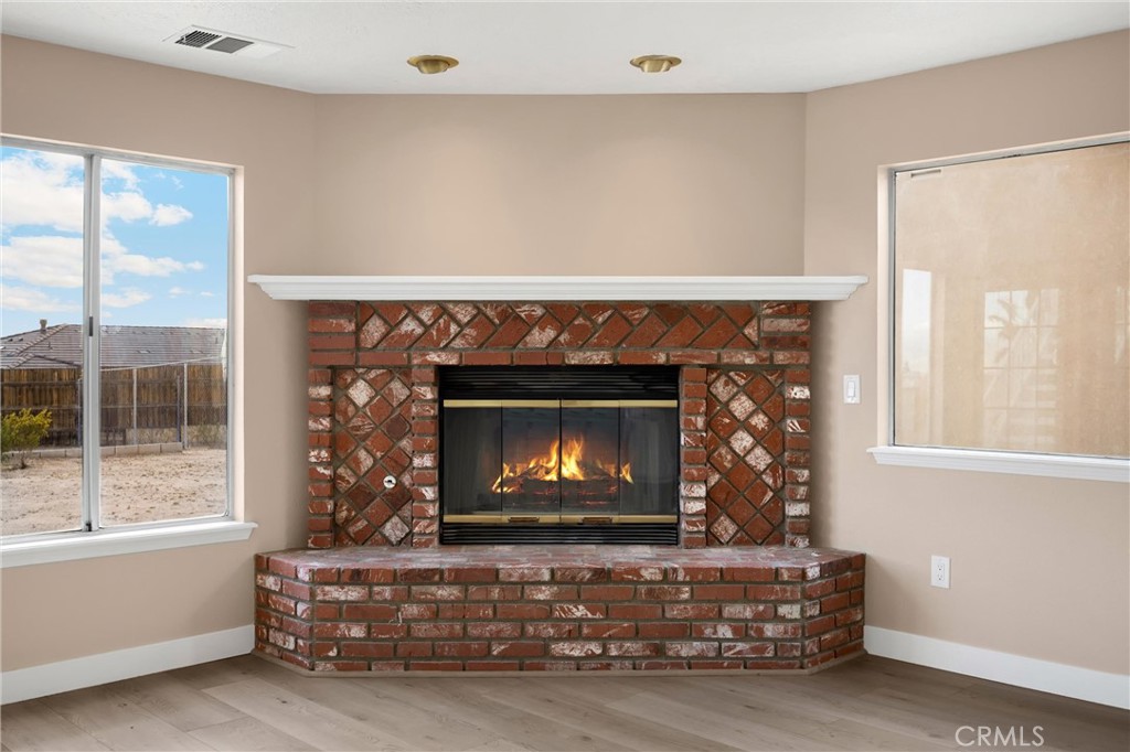 Apple Valley, California, 92307, United States, 5 Bedrooms Bedrooms, ,3 BathroomsBathrooms,Residential,For Sale,2005571